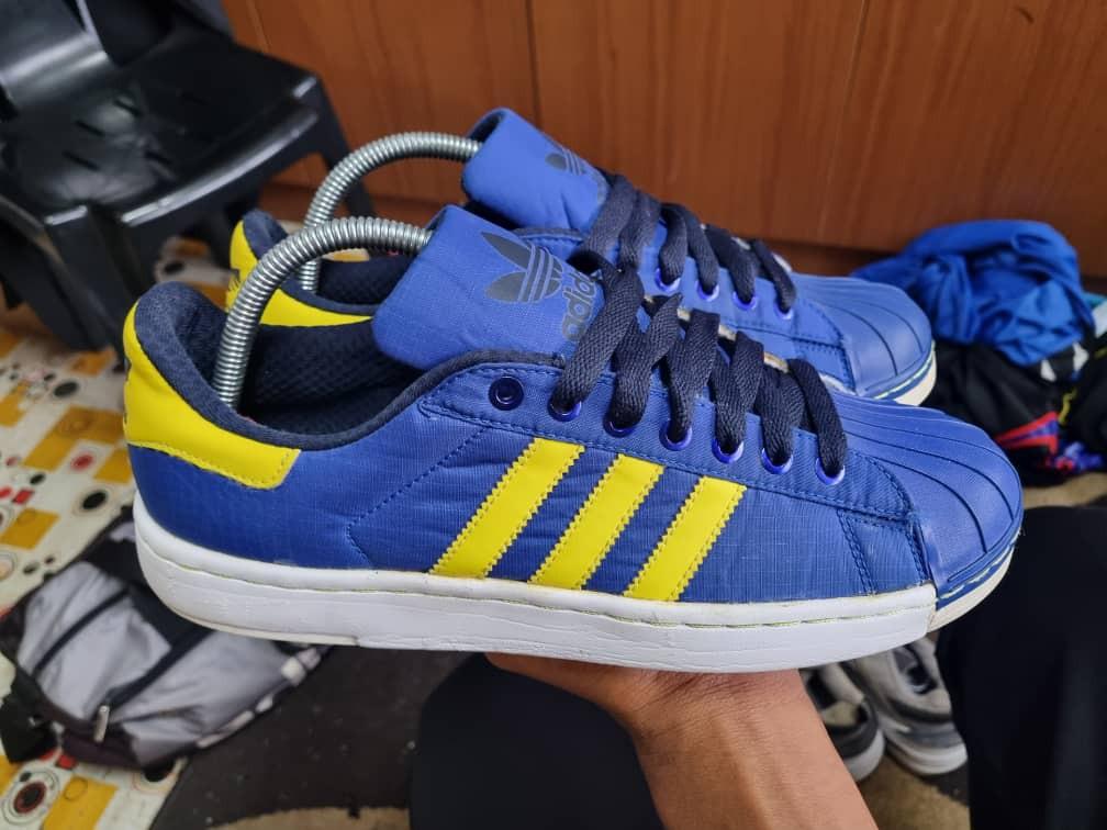 Adidas superstar blue and clearance yellow