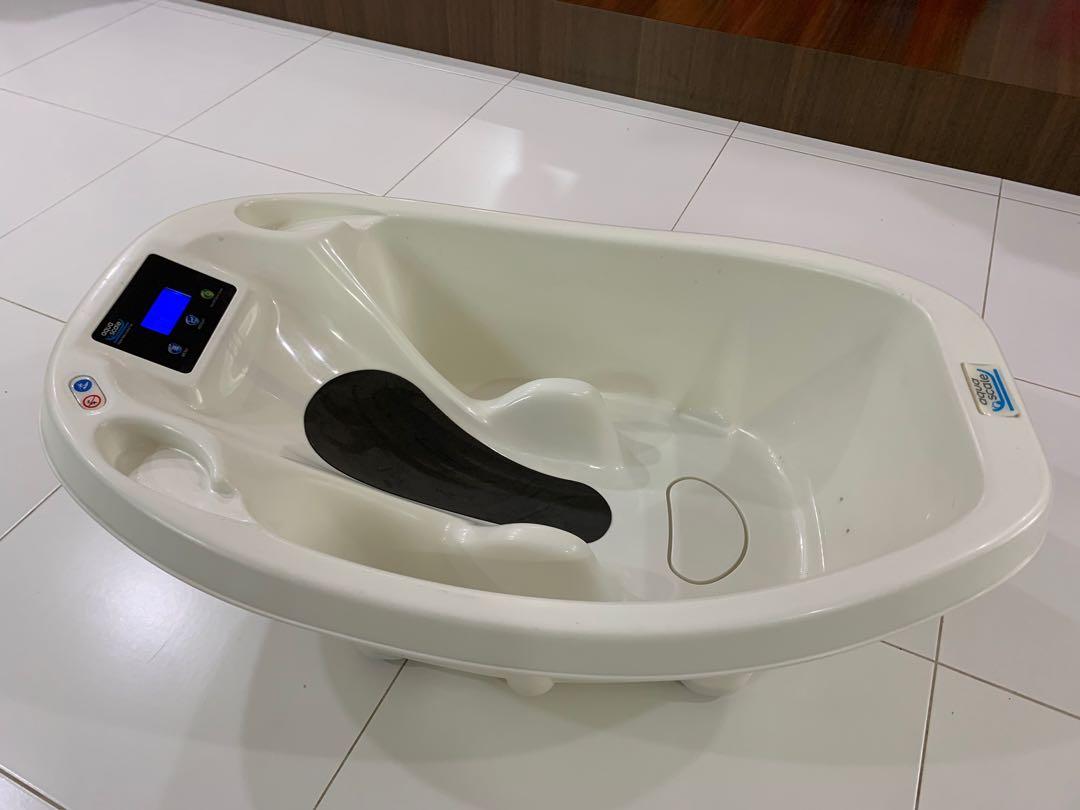 Aqua Scale Baby Bath Tub, Babies & Kids, Baby Nursery & Kids Furniture