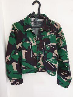 Army crop jacket