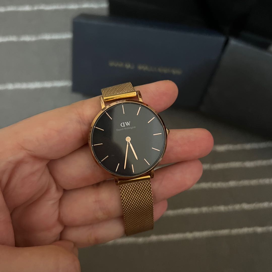 Authentic Daniel Wellington Petite Melrose 32mm Gold Women s