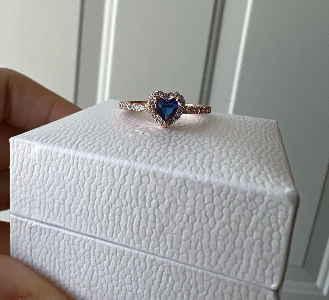 ⭐BIG SALE⭐PANDORA AUTH SPARKLING BLUE 