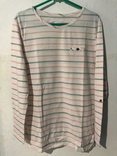 (Kategori: ) berada di . Dikirim oleh decluttercatto (ID iklan 1176634890, Gambar 1). Deskripsi: .