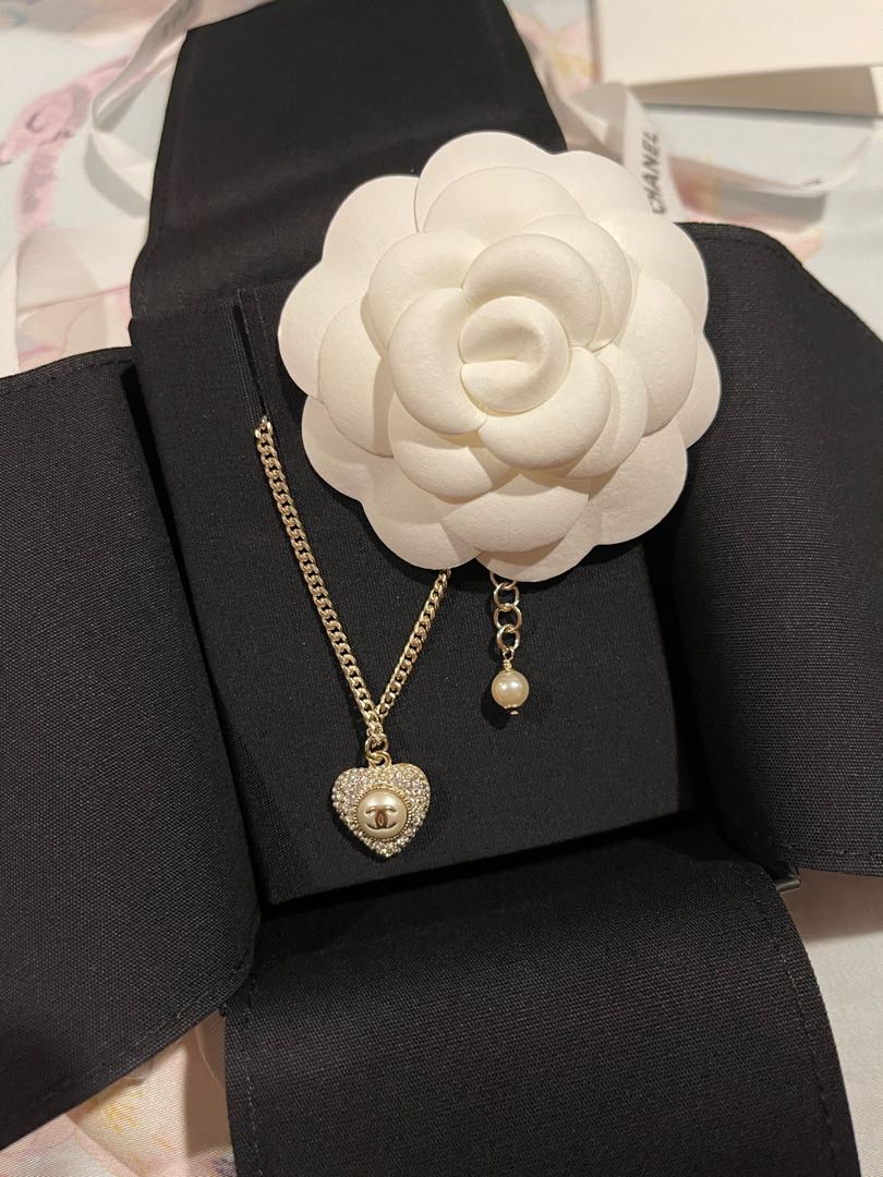 Chanel Jewelry Box With Necklace Liner Camellia Flower Ribbon