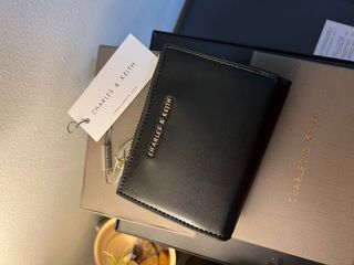 (Category: ) located in . Submitted by preloved.clara89 (Listing ID 1176648388, Image 1). Description: .