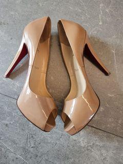 Christian Louboutin Very Prive 120 in EU39.5