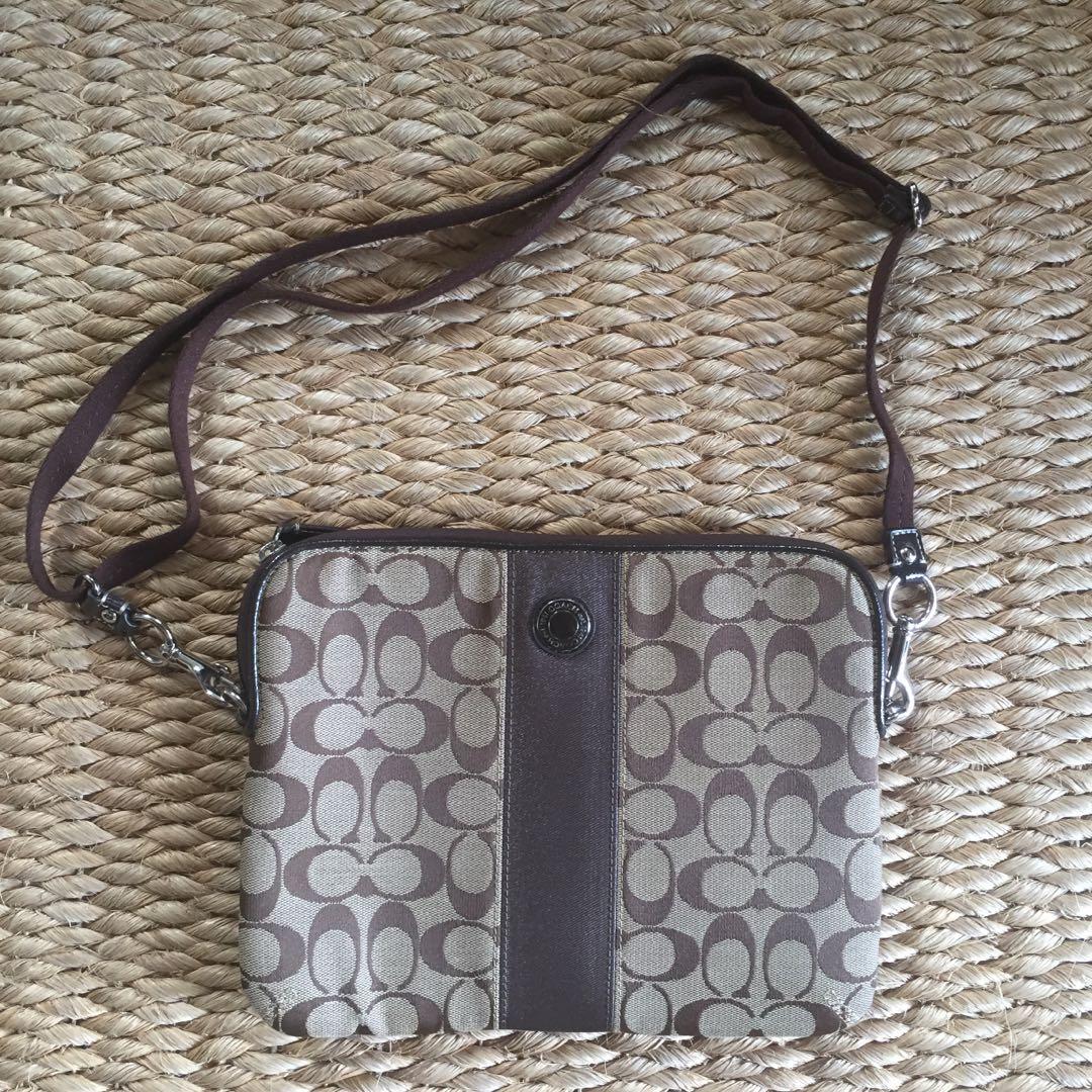 Coach tablet crossbody bag 2025