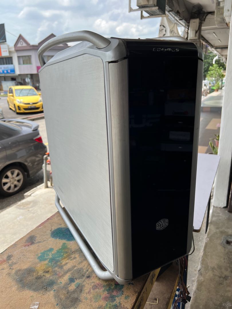 Cooler Master Cosmos 1000 full tower casing, Computers & Tech, Parts & Accessories, Computer