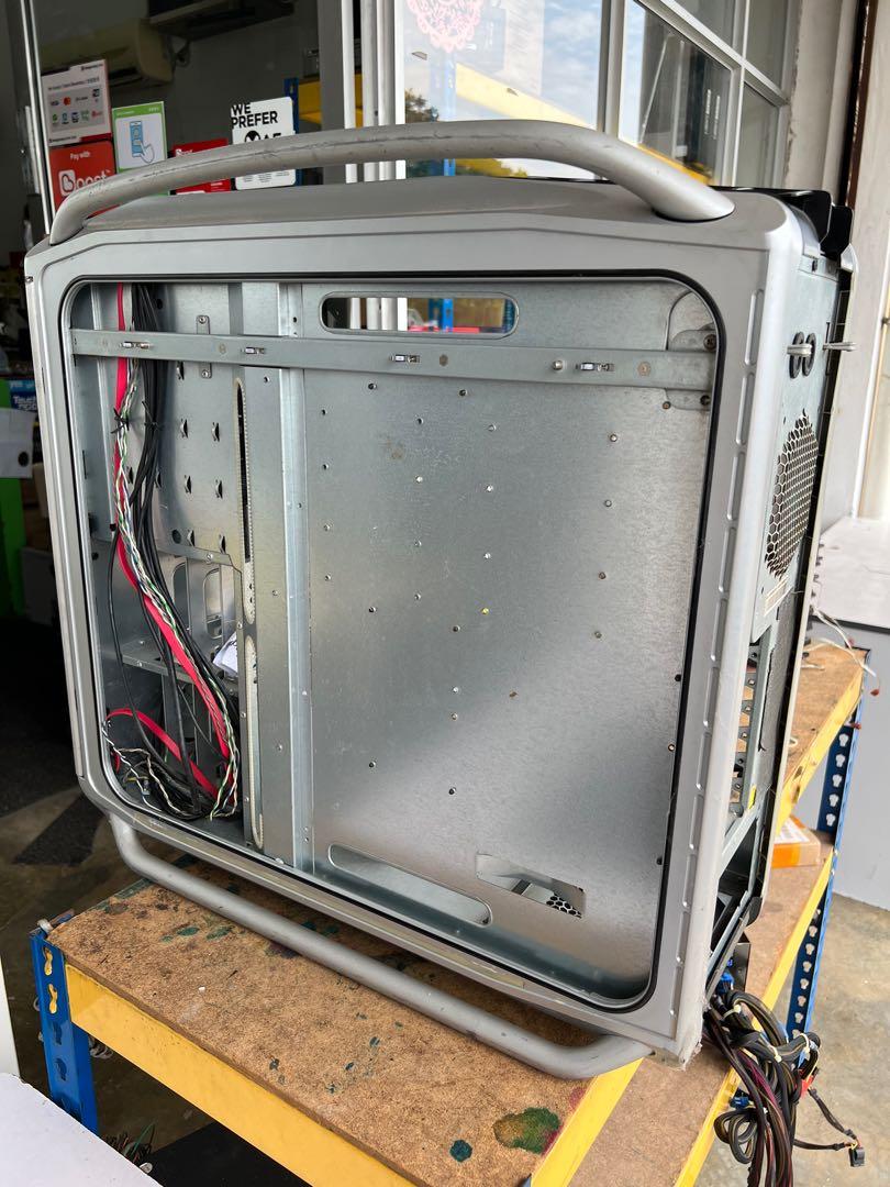 Cooler Master Cosmos 1000 full tower casing, Computers & Tech, Parts & Accessories, Computer