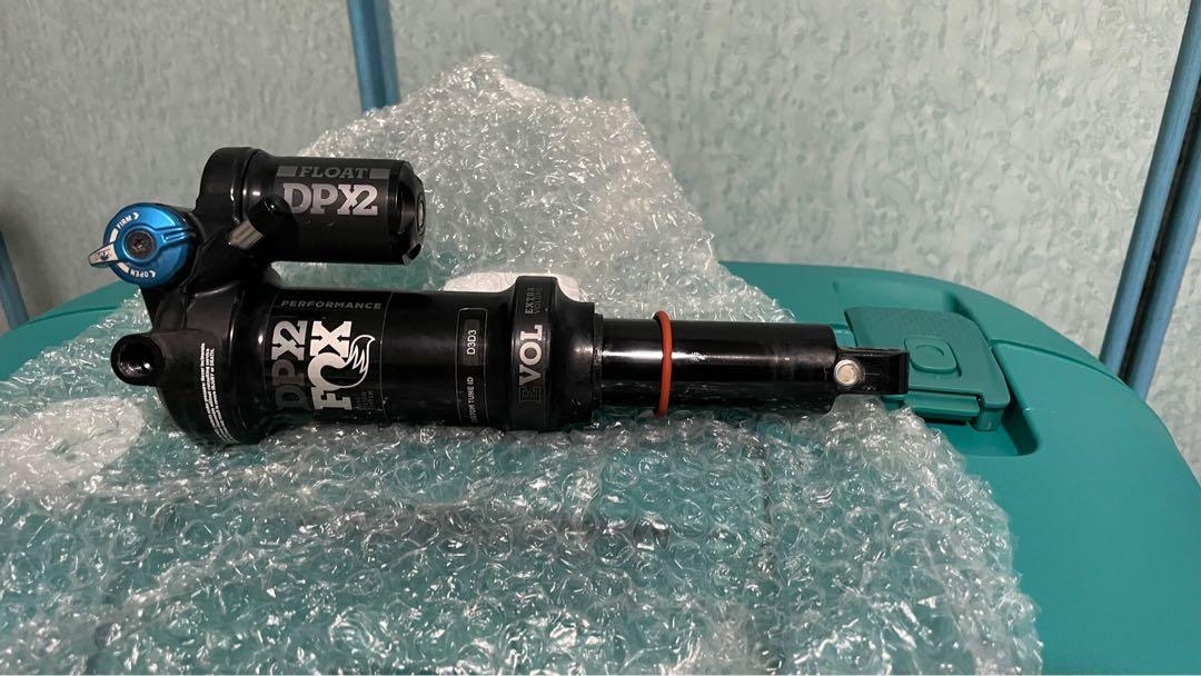 Fox Float DPX2 (Category: Parts & Accessories) located in Singapore. Submitted by mecyclist (Listing ID 1176680887, Image 2). Description: Selling to upgrade shock 2020 Fox FLOAT DPX2 Performance 205 × 60 mm Trunnion Part number: 973-63-105 Taken from Specialized enduro 2020 Lightly used..