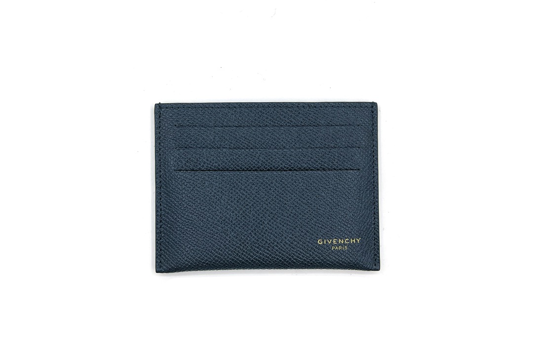Givenchy BK6003KOUH020 Card Holder, Men's Fashion, Watches & Accessories,  Wallets & Card Holders on Carousell