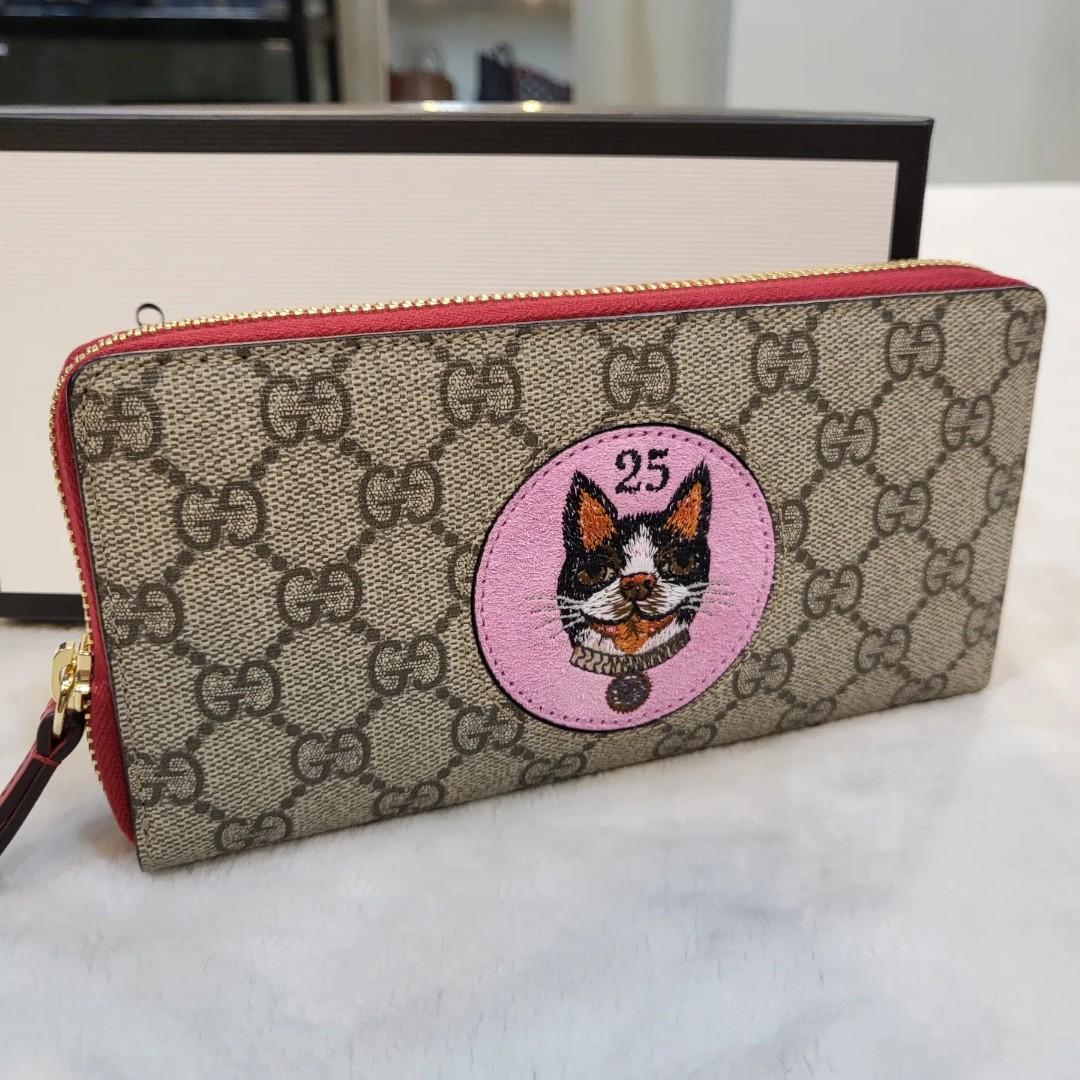 Gucci shop dog wallet