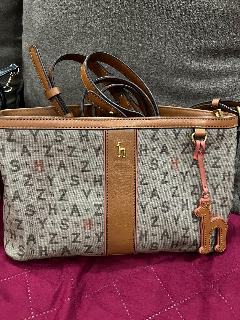 Hazzys sling bag top