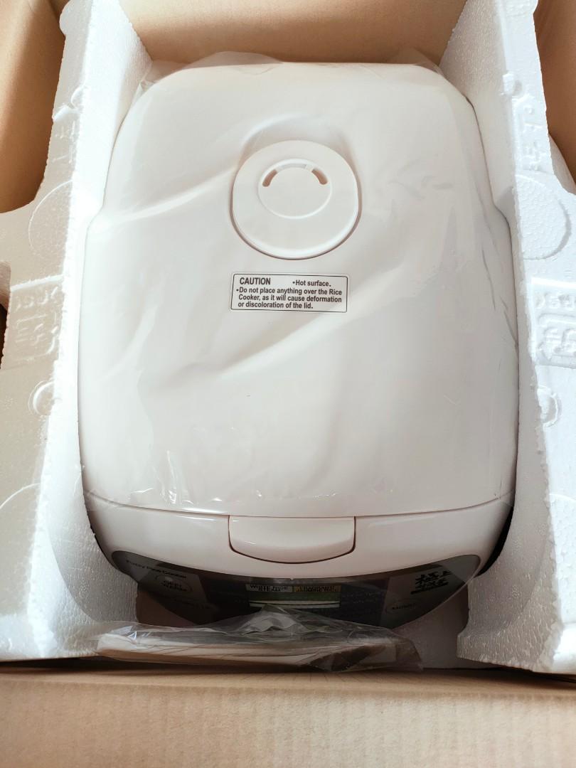 Hitachi rice cooker RZPMA 18Y, TV & Home Appliances, Kitchen