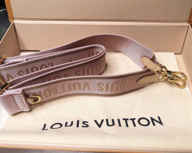 Louis Vuitton Guitar strap pink ref.168914 - Joli Closet