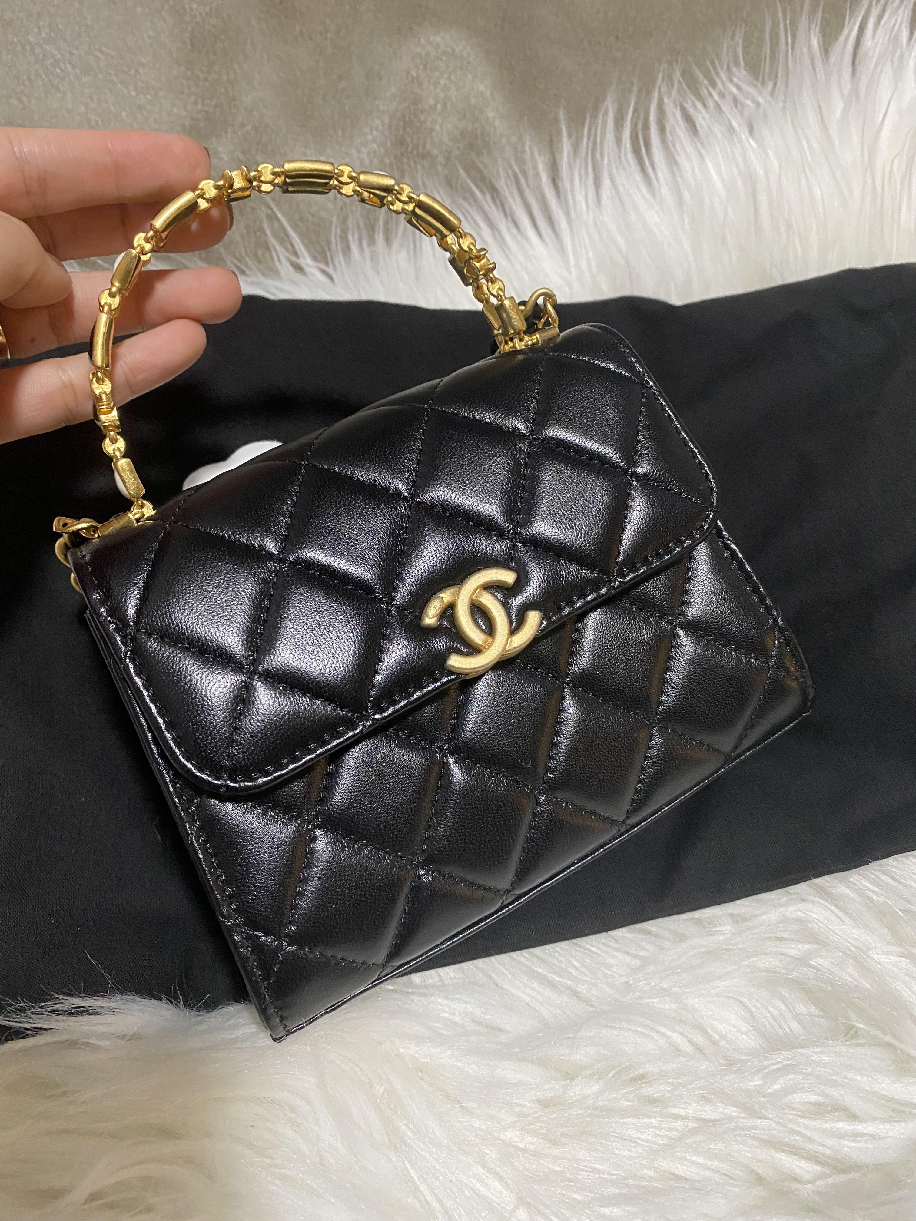 Lowest deal ‼️ Chanel 22B clutch on chain with handle, Luxury, Bags &  Wallets on Carousell