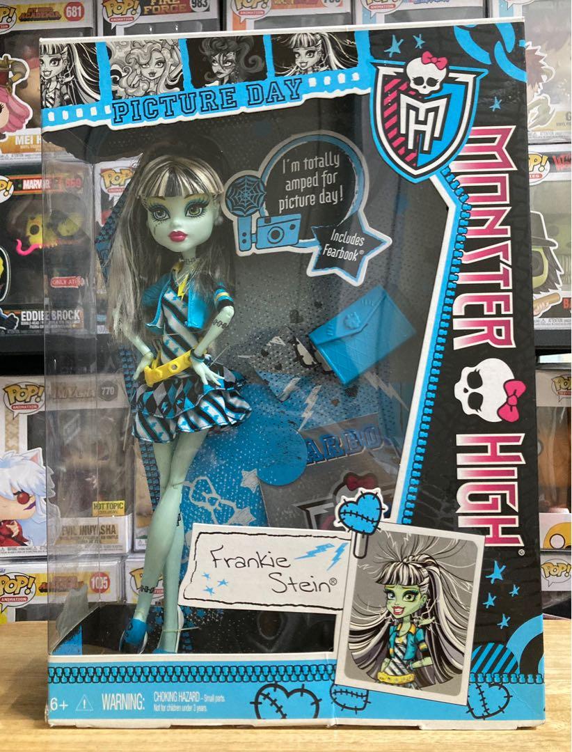 Mattel Monster High Frankie Stein Picture Day Doll