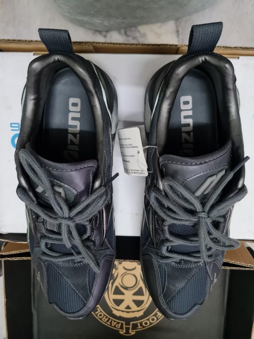 Mizuno wave rider 1 tech future hotsell