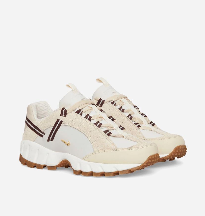 nike x jacquemus air humara lx, 她的時尚, 鞋, 運動鞋在旋轉拍賣