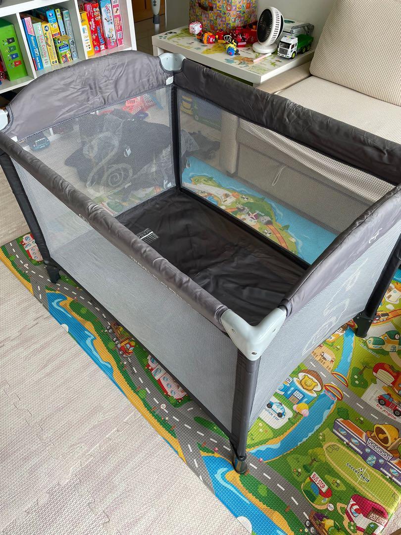 Playpen travel playpen, Babies & Kids, Baby Nursery & Kids Furniture