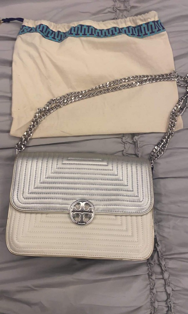 Prelove Tory Burch, Luxury, Bags & Wallets on Carousell