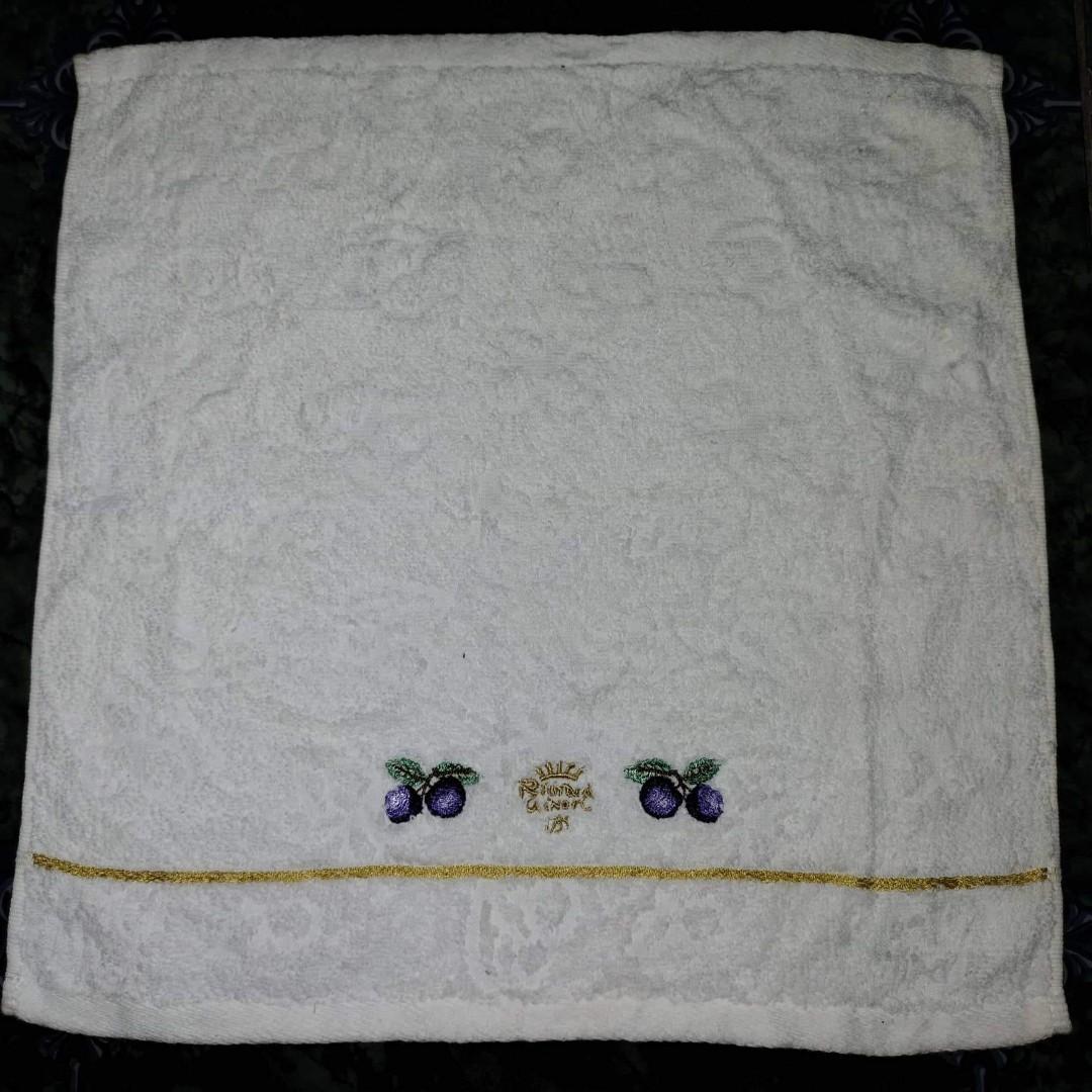 RICHARD GINORI FACE TOWEL 14×14 (Category: Towels, Napkins & Holders) located in Cagayan de Oro. Submitted by mmmdshop (Listing ID 1176798184, Image 1). Description: Large face towel 14x14 from Japan slightly used to good as new. JAPAN SOURCE. CHECKOUT OUR FB PAGE "HOUSE OF SCARVES COLLECTION"..