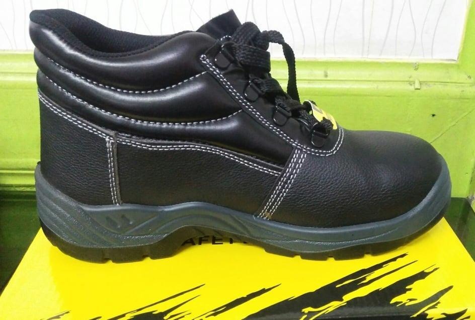 Safety Shoes - MG Highcut, Commercial & Industrial, Construction ...