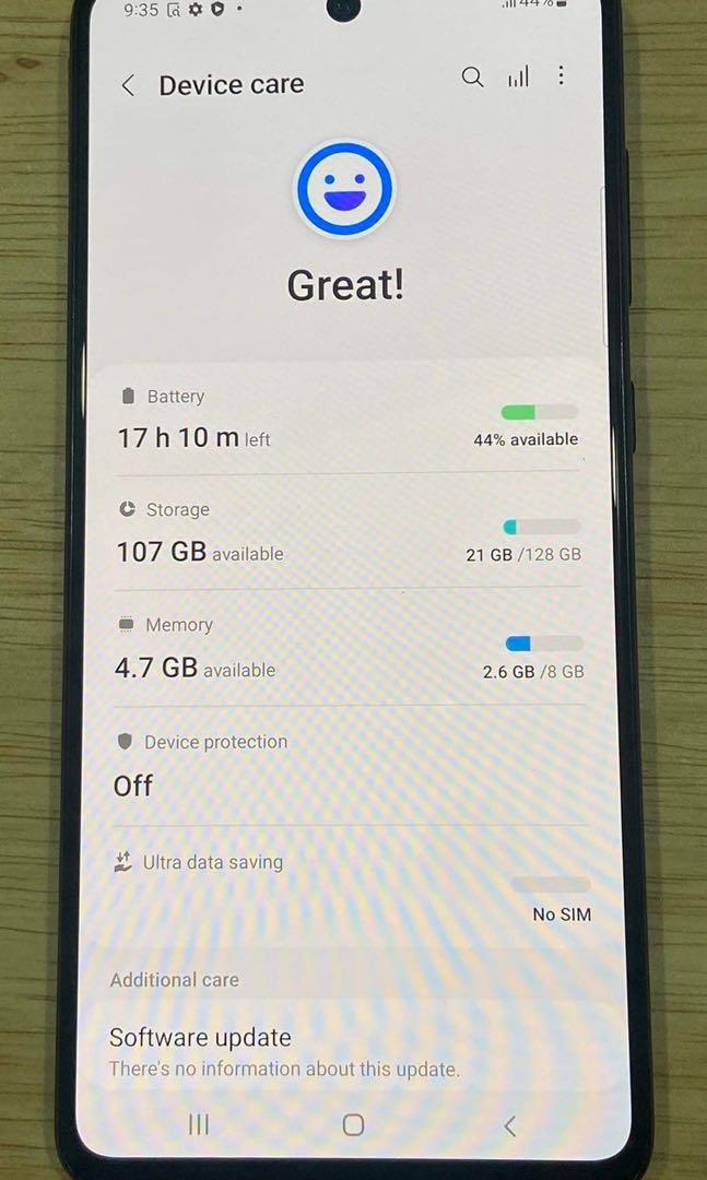 Samsung A71 (Category: Samsung) located in Quezon City. Submitted by eiffetsauthentic (Listing ID 1176793980, Image 2). Description: Samsung A71 Openline Unit Only NO TO SWAP No to SWAP ISSUE: minor scratch lng sa body.