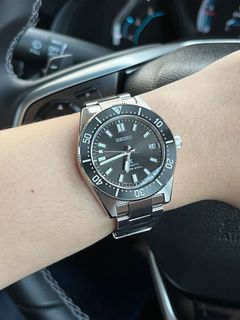 (Category: ) located in . Submitted by chronographer (Listing ID 1176642422, Image 1). Description: .