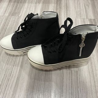 (Kategori: ) berada di . Dikirim oleh reloved.studio. (ID iklan 1176746367, Gambar 1). Deskripsi: .