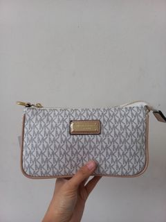 (Kategori: ) berada di . Dikirim oleh gian1502 (ID iklan 1176661079, Gambar 1). Deskripsi: .