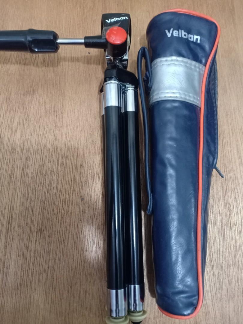 Velbon tripod (Category: Tripods & Monopods) located in Las Pinas. Submitted by quick_deals_great_finds2 (Listing ID 1176779631, Image 1). Description: Original 2nd hand from japan Aluminum material 3 ft tall.