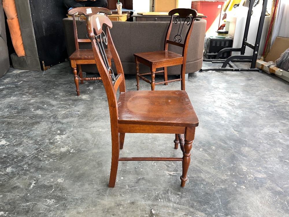 Vintage Teak Wood Carved Dining Chair / Kerusi Makan Berukir Kayu Jati
