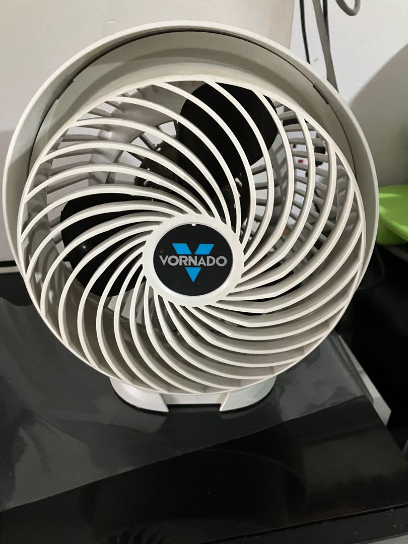 Vornado Tabletop Fan, Furniture & Home Living, Lighting & Fans, Fans on