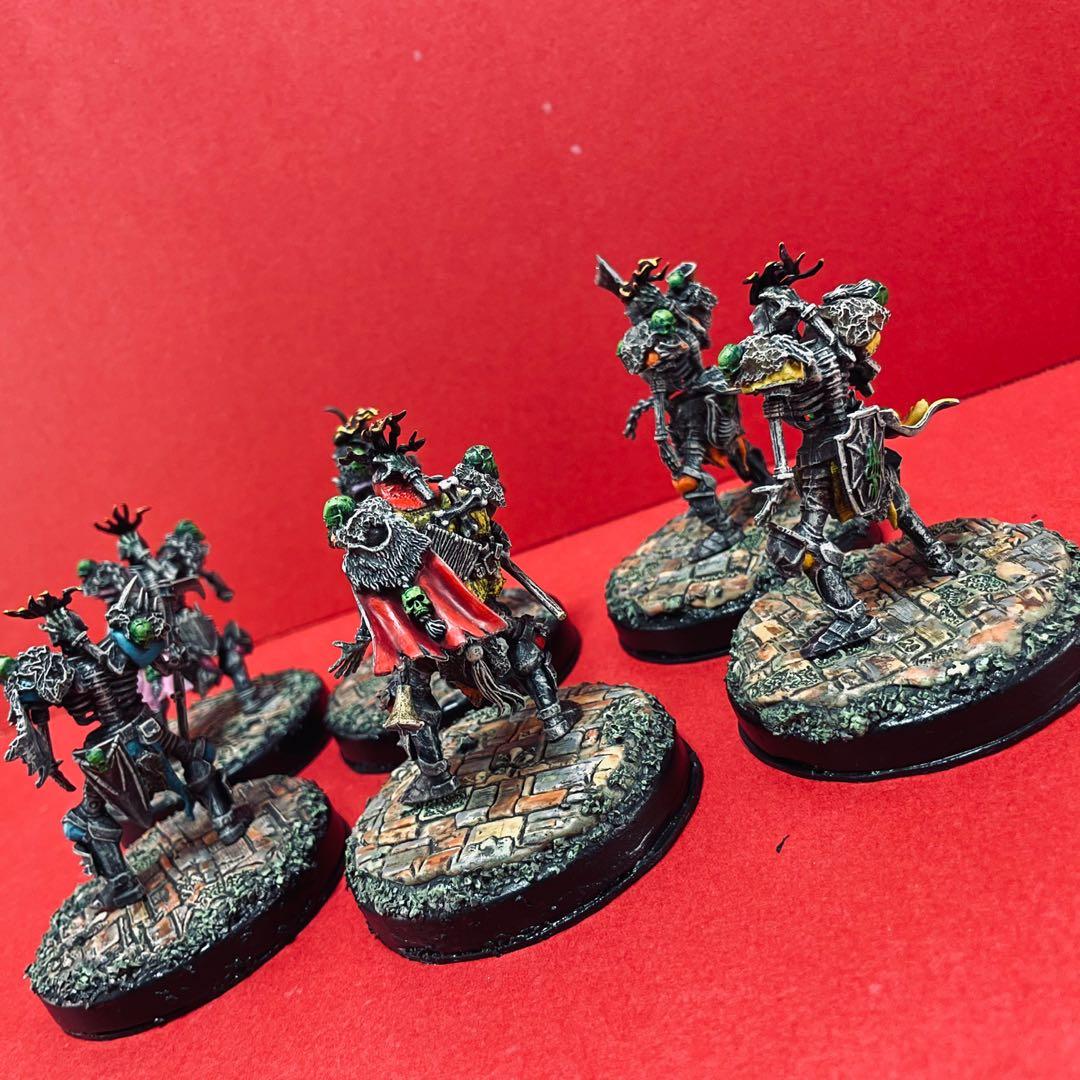 6 nicely painted miniature conversion with Warhammer bits, Army of