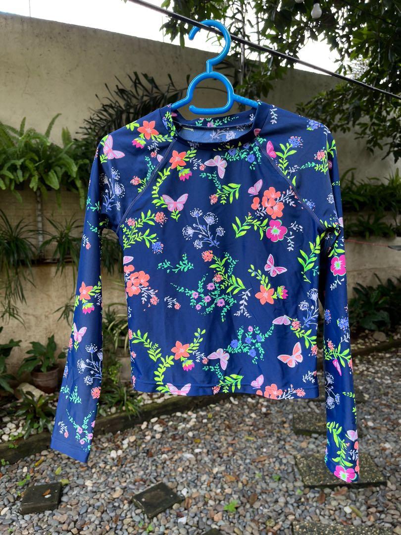 💯 GAP kids(Rash guard with bikini) (Category: Babies & Kids Fashion) located in Taguig. Submitted by mypeg (Listing ID 1176871492, Image 2). Description: 💯 GAP kids(Rash guard with bikini) RFS: moving out sale Delivery fee: c/o buyer MOP: GCASH, BDO, Metrobank 💯 Authentic, Good Buy Send me a message ☺️.