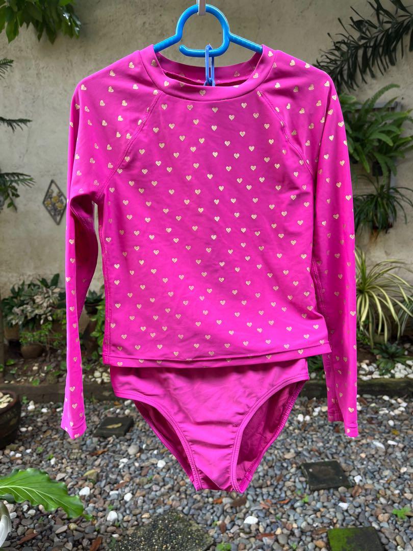 💯 GAP kids(Rash guard with bikini) (Category: Babies & Kids Fashion) located in Taguig. Submitted by mypeg (Listing ID 1176872036, Image 1). Description: 💯 GAP kids(Rash guard with bikini) Used once Good as new RFS: moving out sale Delivery fee: c/o buyer MOP: GCASH, BDO, Metrobank 💯 Authentic, Good Buy Send me a message ☺️.