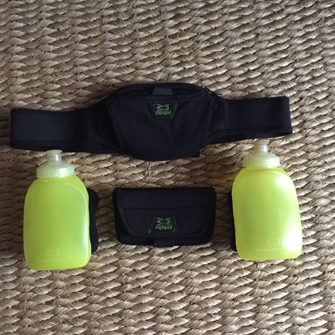 Amphipod Running Belt/Bottle Hydration Belt Set, Sports Equipment, Other Sports Equipment and