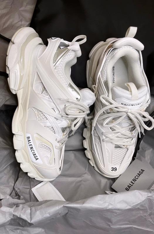 Size 6 in balenciaga online