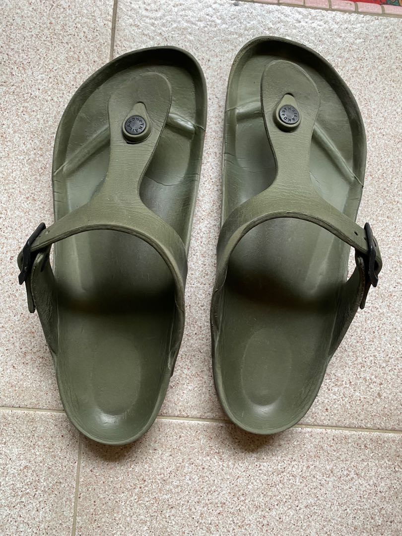 Birkenstock slides, Men's Fashion, Footwear, Flipflops and Slides on