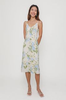 (Category: ) located in . Submitted by vclosetclearance (Listing ID 1176864880, Image 1). Description: .