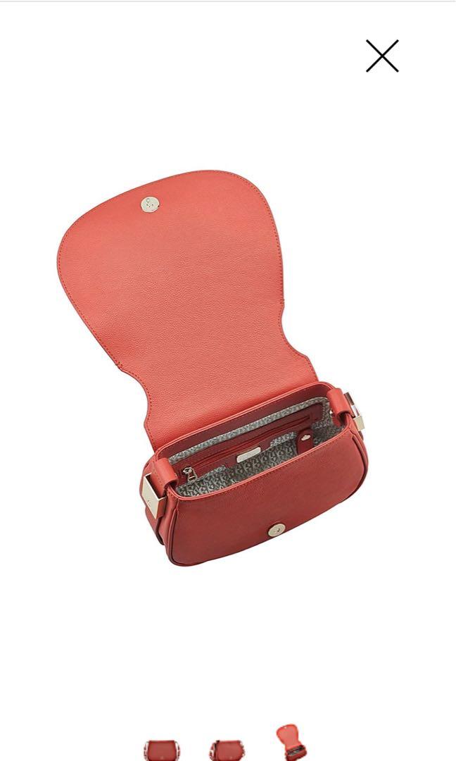 Aigner hotsell vittoria bag