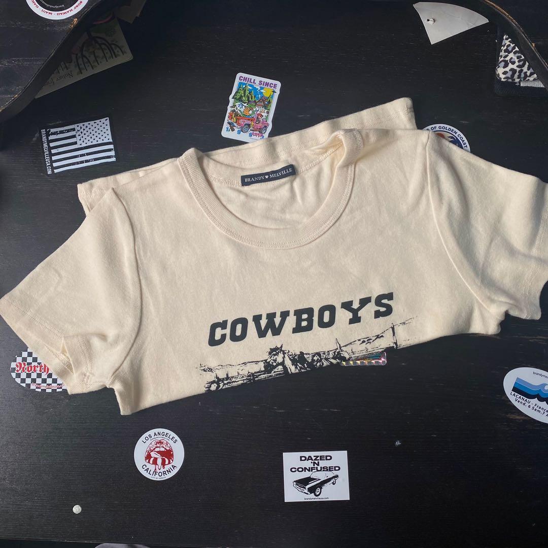 brandy melville cowboys ashlyn top baby tee cropped graphic cream white