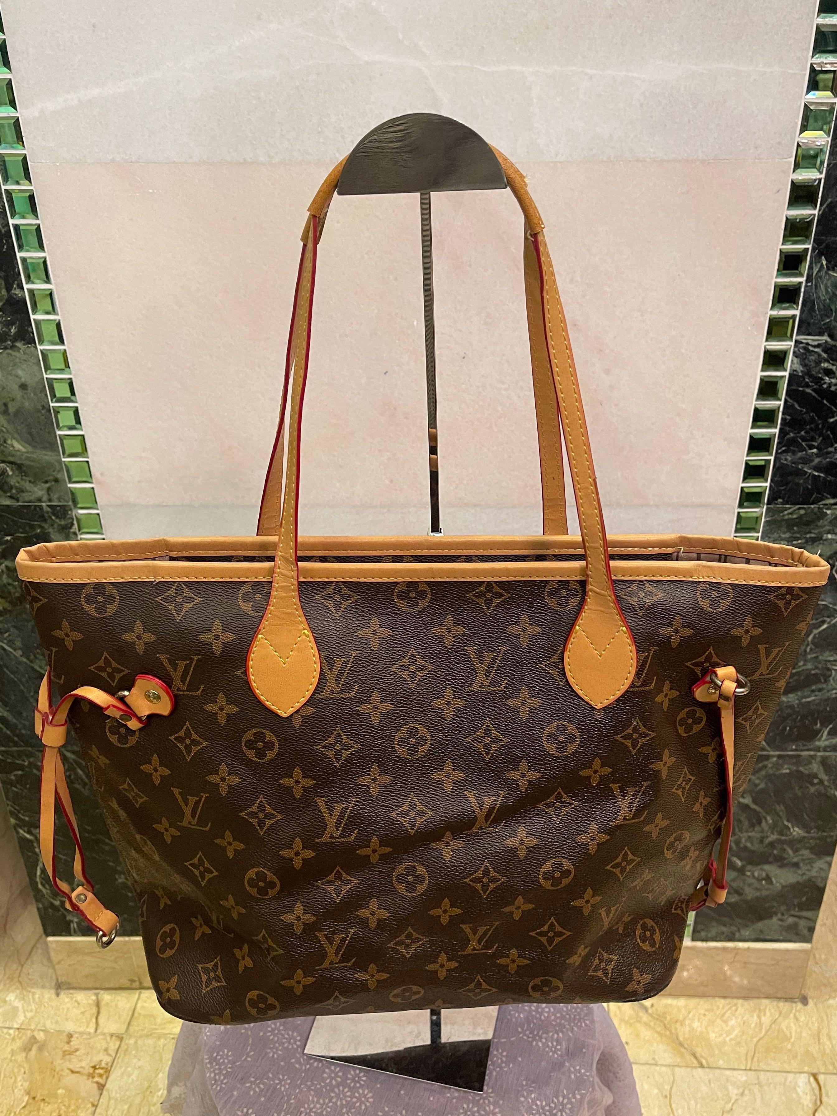 louis vuitton tote neverfull louis vuitton tote with zipper lv