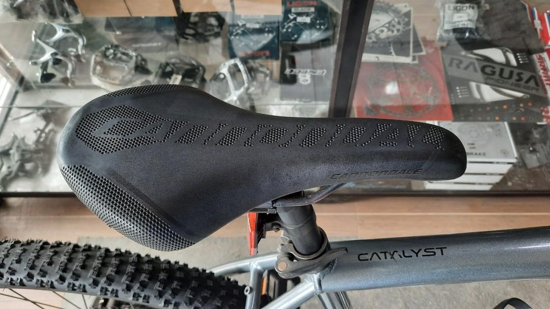 Cannondale Catalyst 3 2020 27.5 MTB Sports Equipment Bicycles