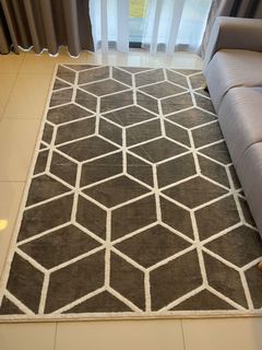 (Category: ) located in . Submitted by preloved.n.precious (Listing ID 1176965927, Image 1). Description: .