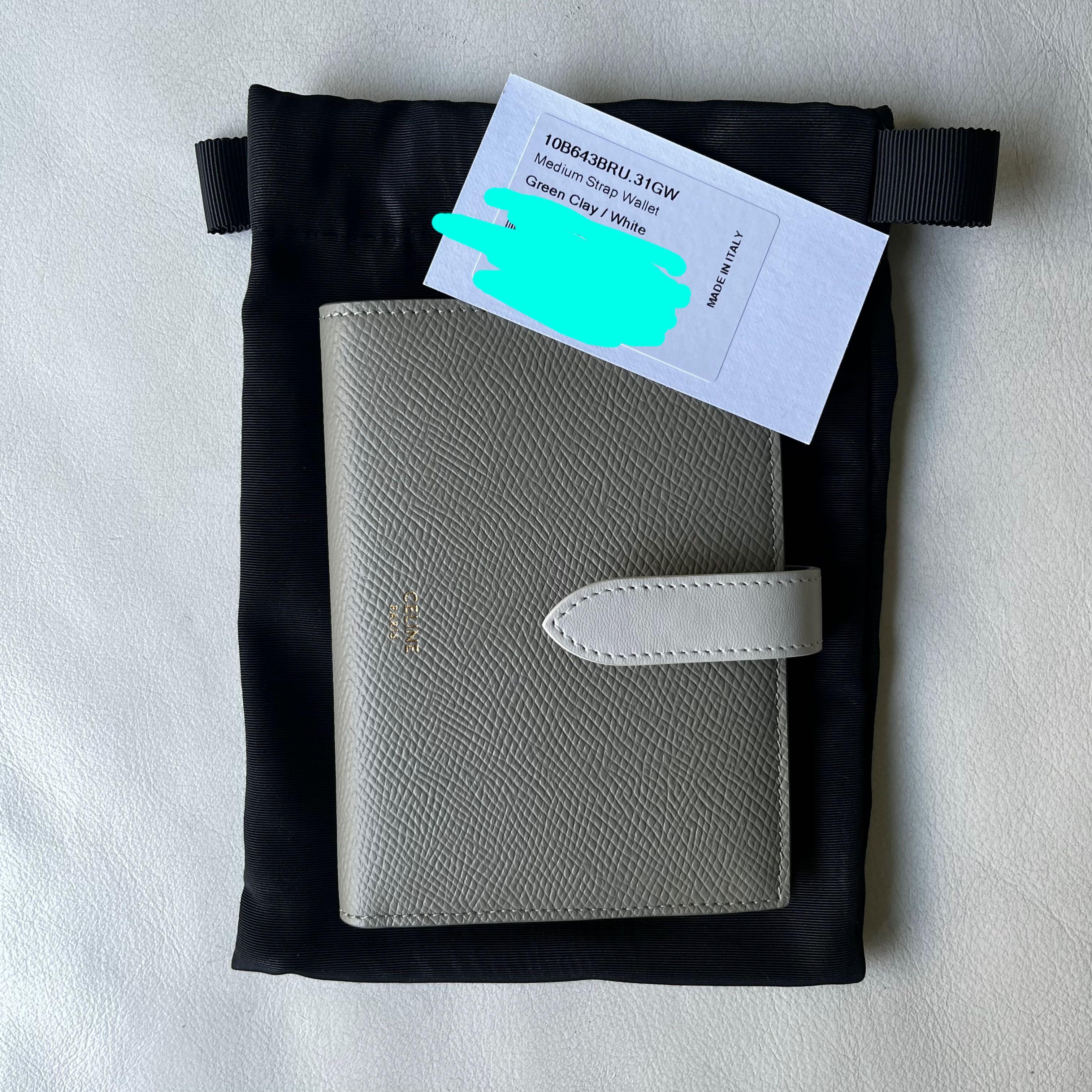 CELINE Medium strap wallet green purse 805000943251000