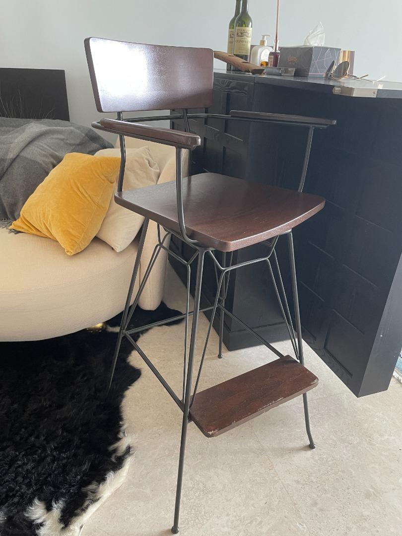 Crate and barrel store swivel bar stools