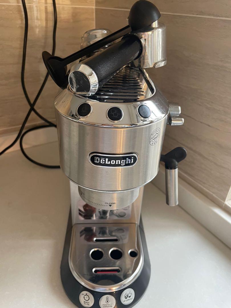 De'Longhi Dedica Style Series PumpDriven Espresso Coffee Machine EC685