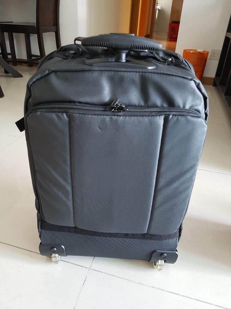Eminent luggage 20 inch best sale