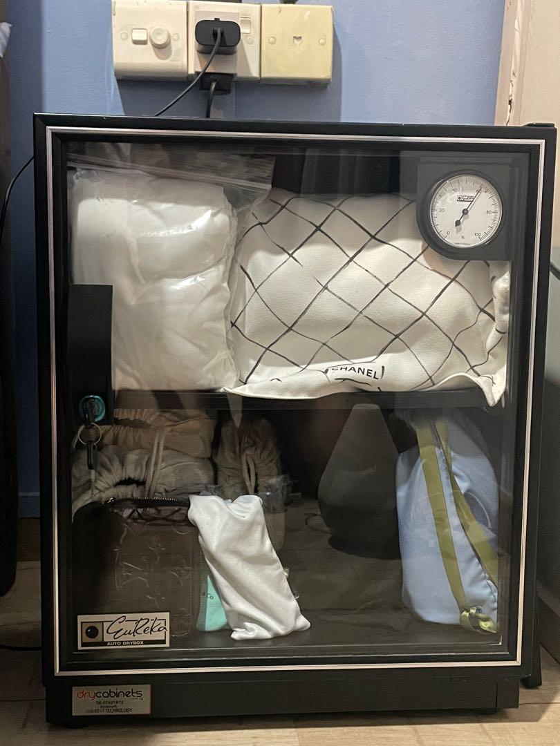 Eureka dry box, Furniture & Home Living, Home Improvement